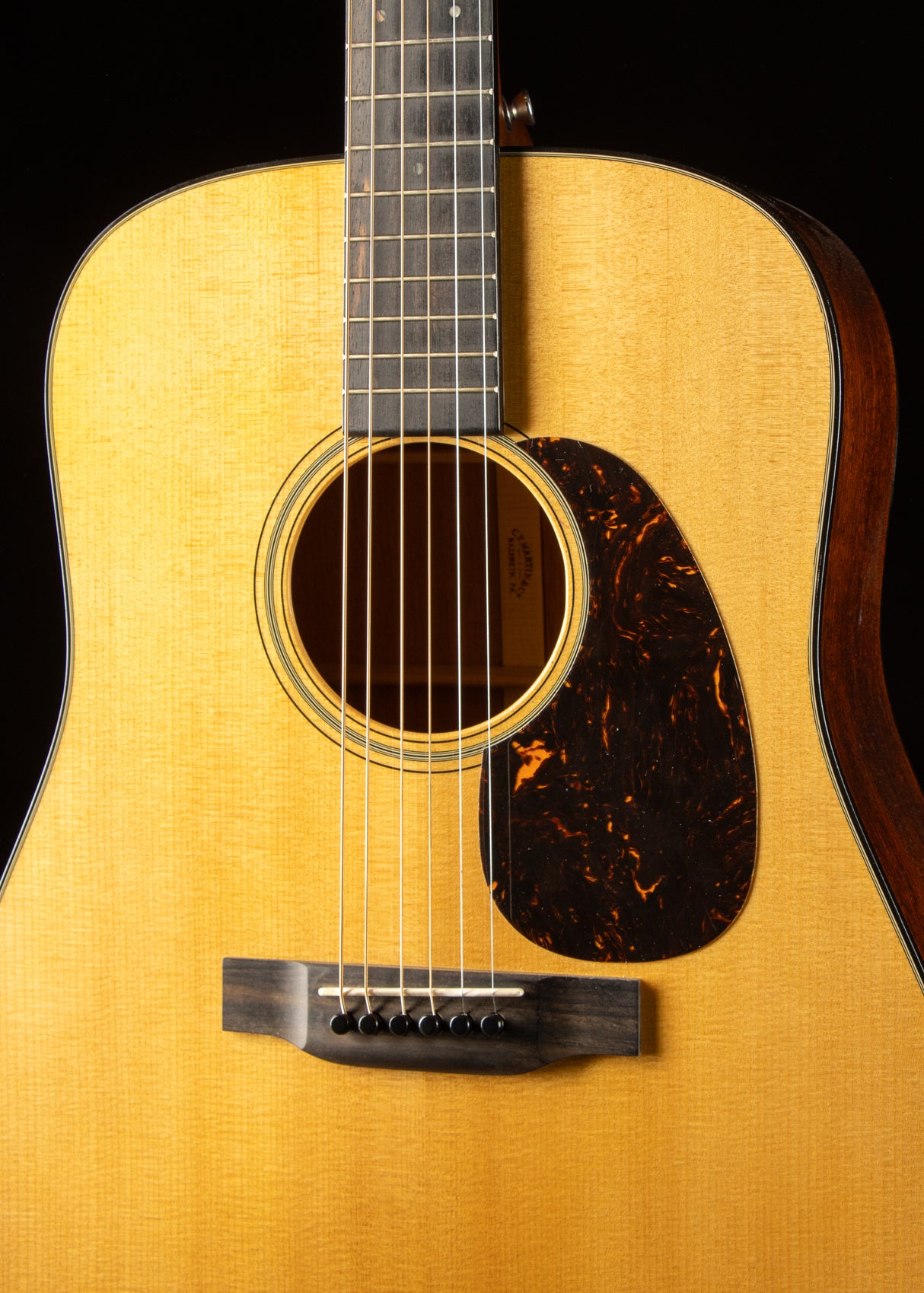 2023 Martin D-18