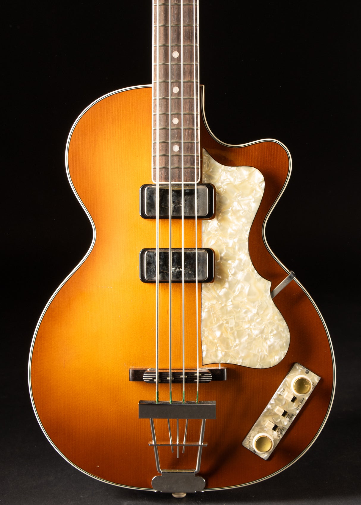 Hofner 500 / 2-CV Sunburst