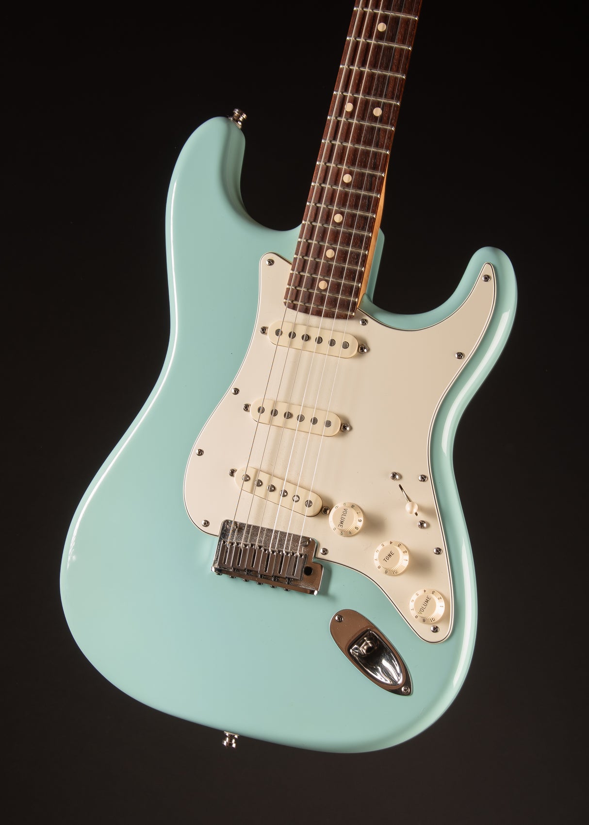 2005 Fender Custom Classic Stratocaster Daphne Blue