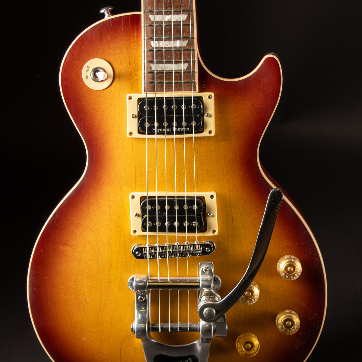 2016 Gibson Les Paul Classic w/Bigsby Tobacco Sunburst – Music 