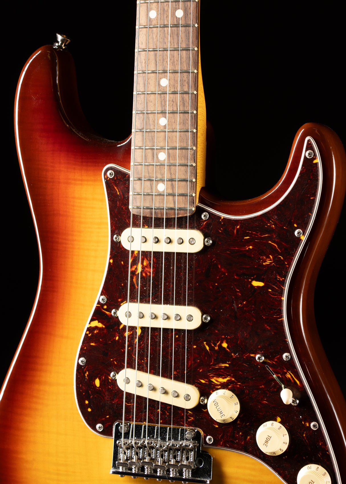 2023 Fender 2024 Fender 70th Anniversary American Professional II Stratocaster Comet Burst