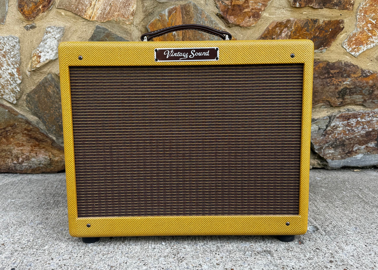 2022 Vintage sound Tweed 15