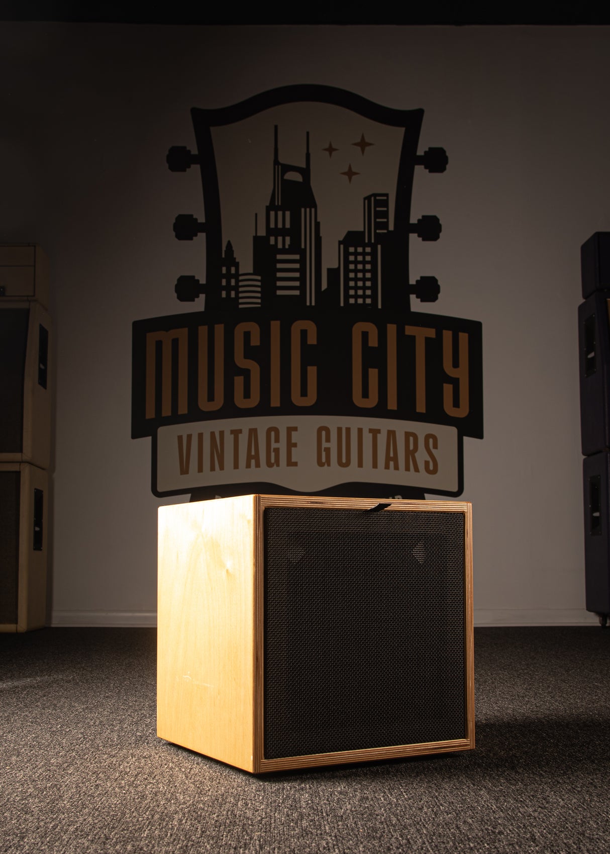 Sam Hill Custom Contemporary Cabinet 1x12