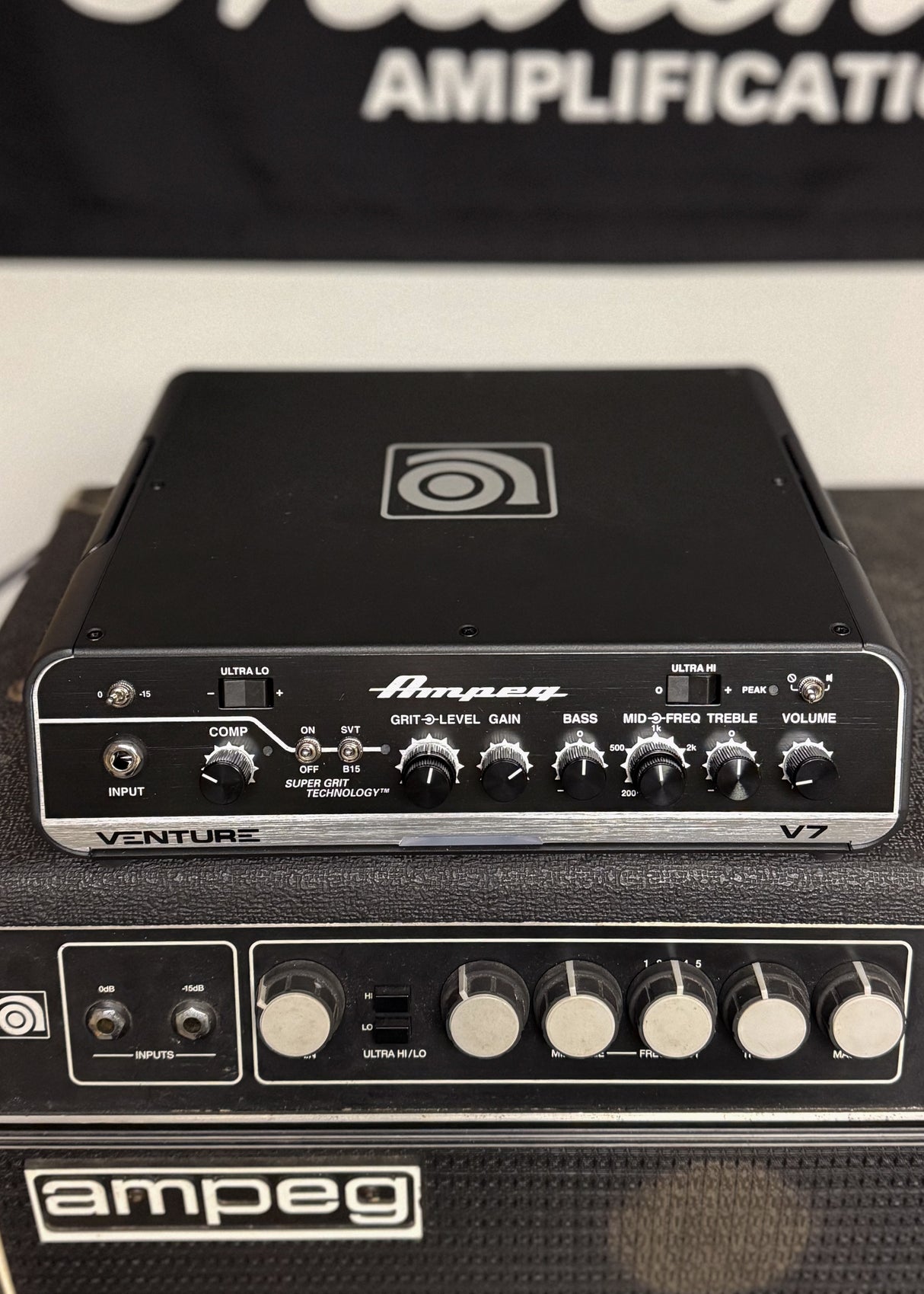 Ampeg Venture V7 Bass Head