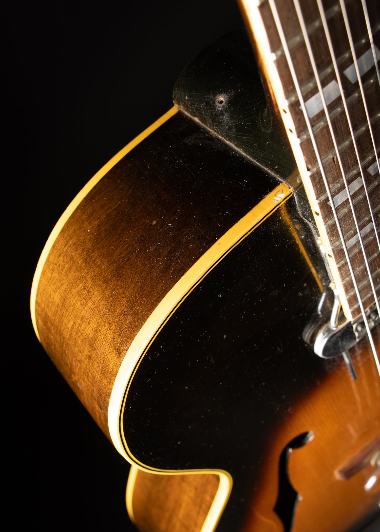 1951 Gibson L-7C Sunburst – Music City Vintage Guitars