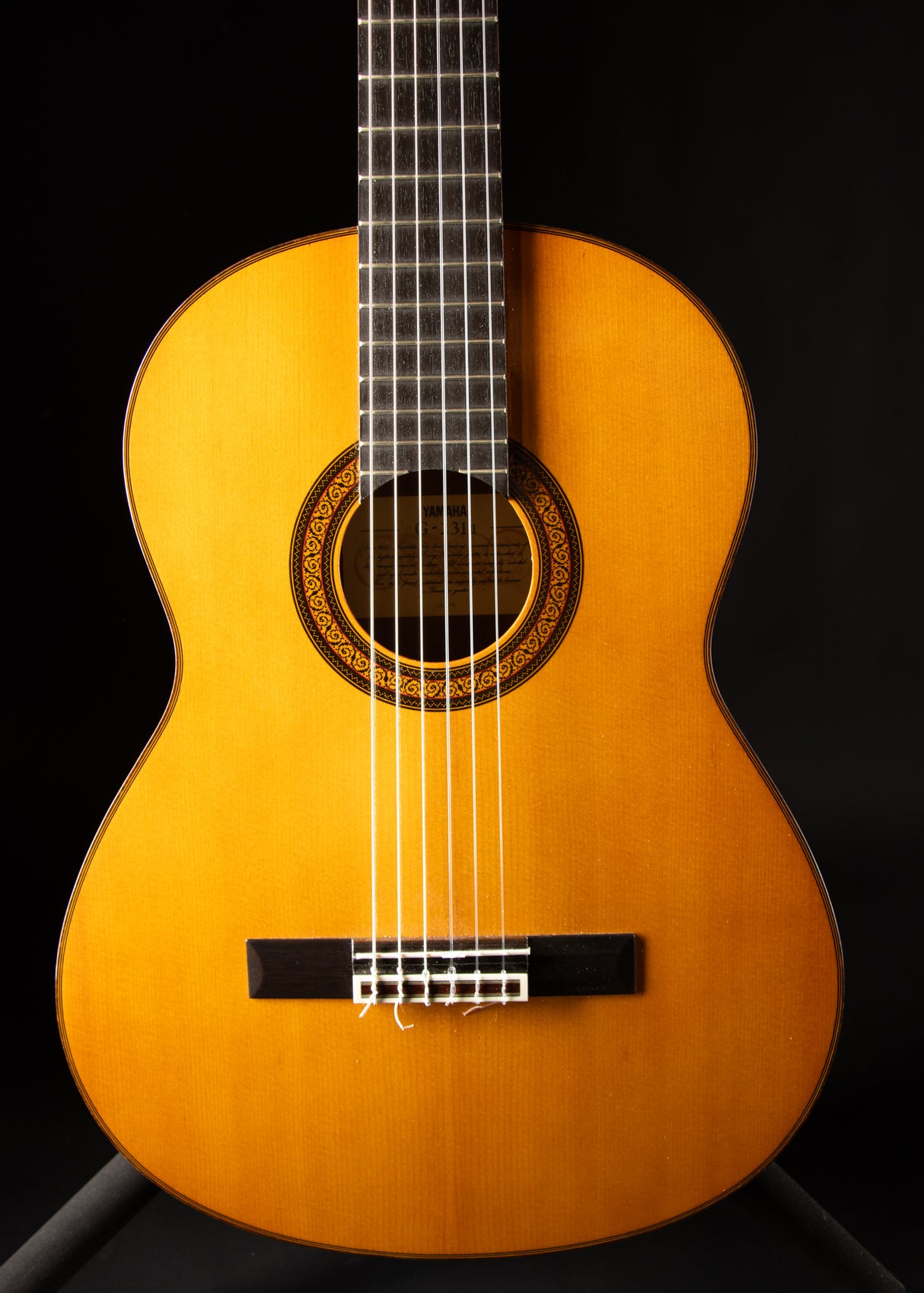 Yamaha G-231 Classical Natural