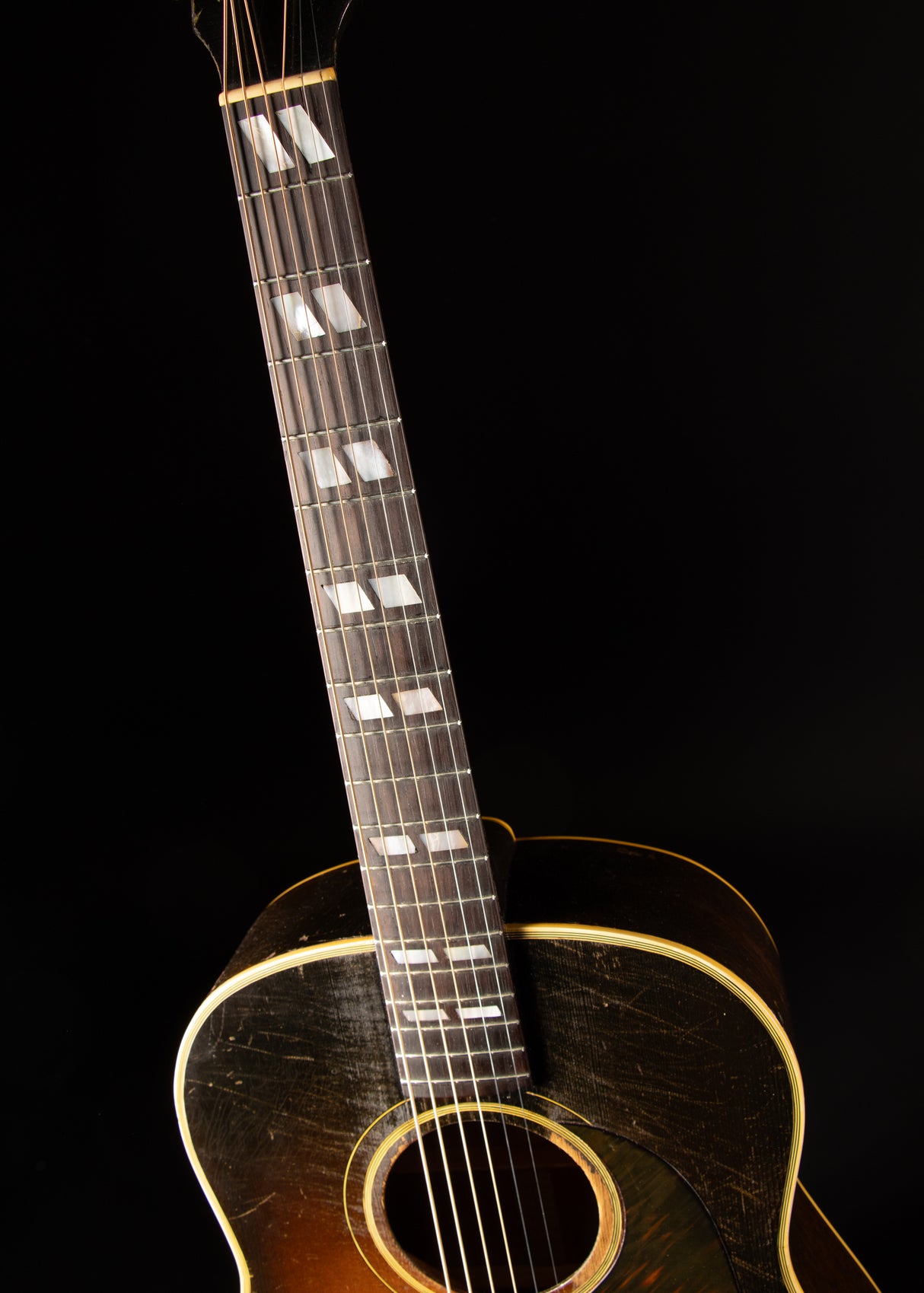 1943 Gibson "Banner" Southern Jumbo Sunburst