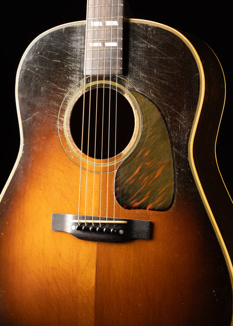 1943 Gibson "Banner" Southern Jumbo Sunburst