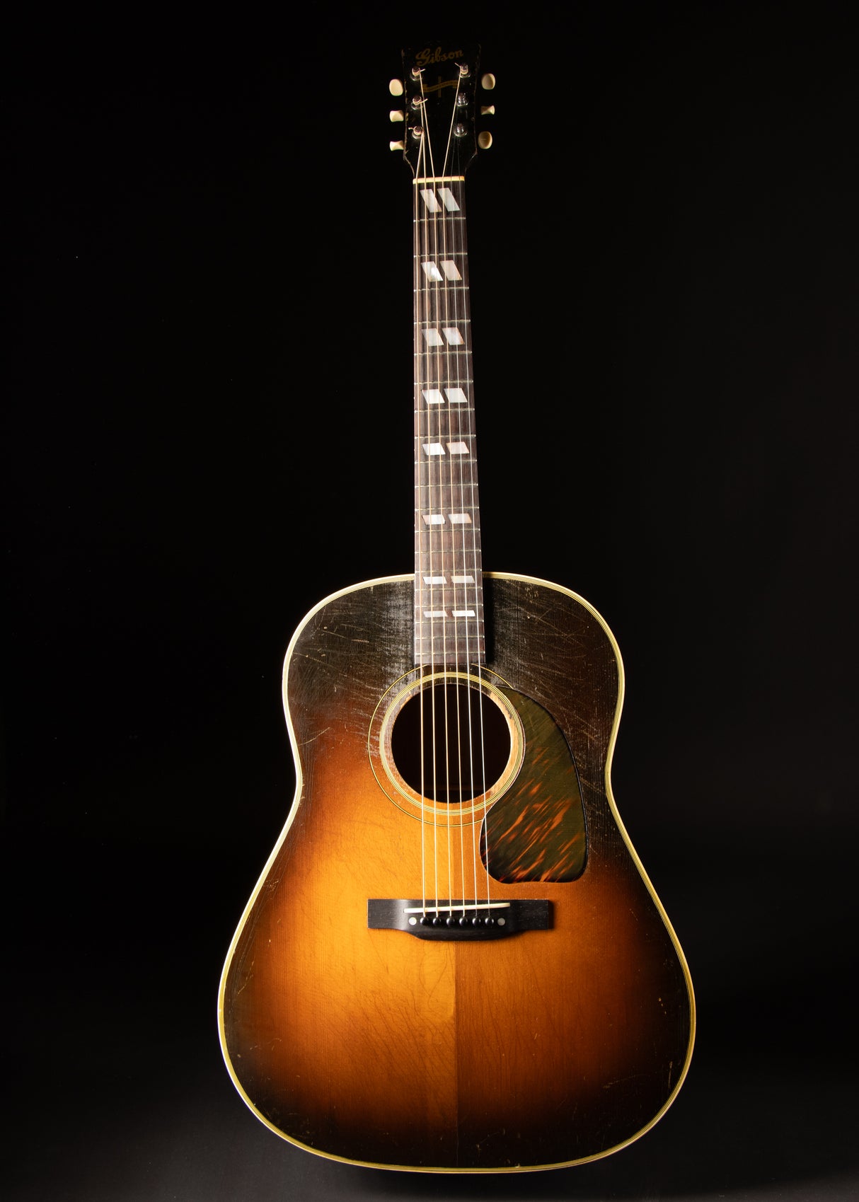 1943 Gibson "Banner" Southern Jumbo Sunburst