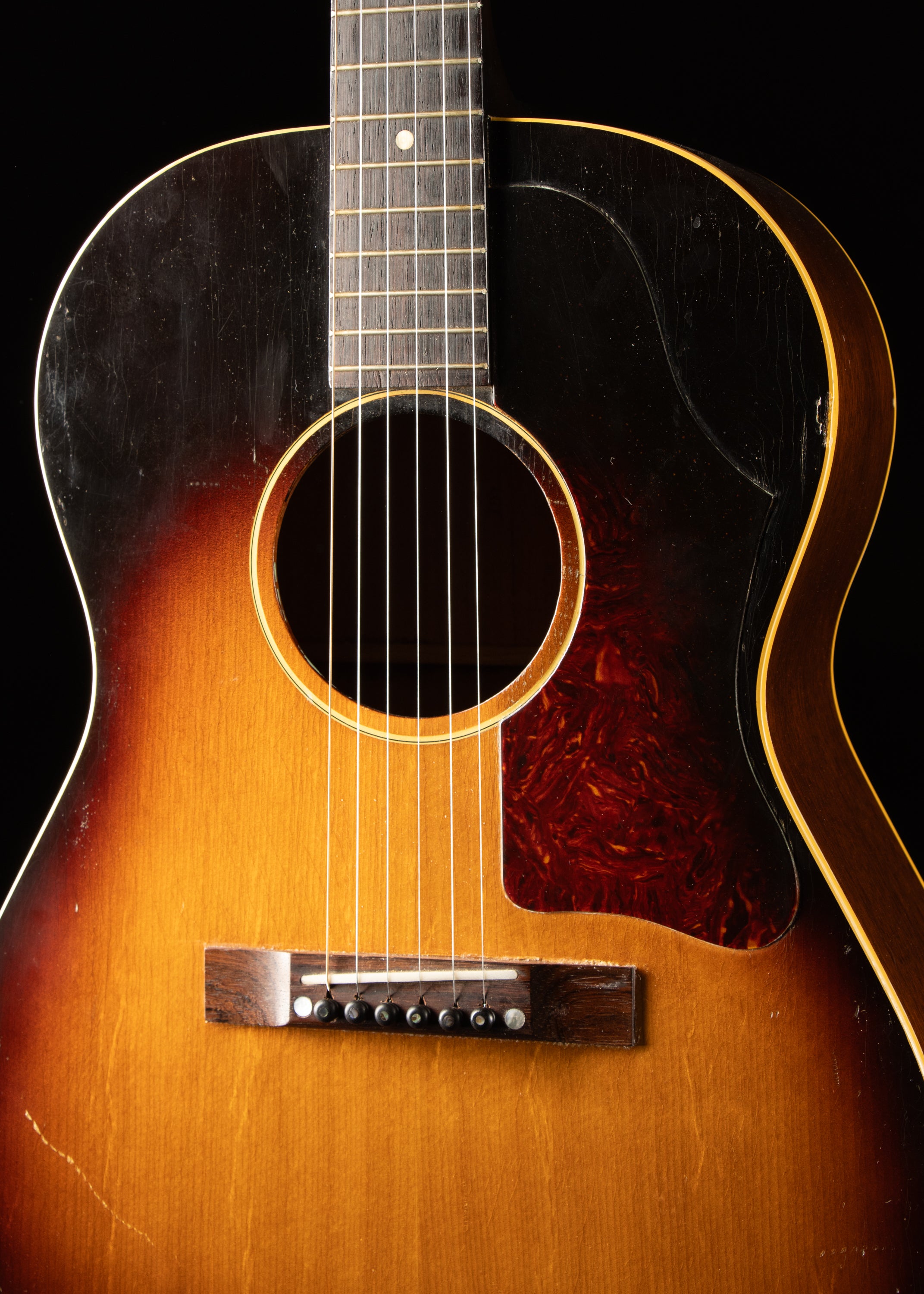 ビンテージ　1957 Gibson Lg1 1957 Gibson LG-1 Sunburst – Music City Vintage Guitars