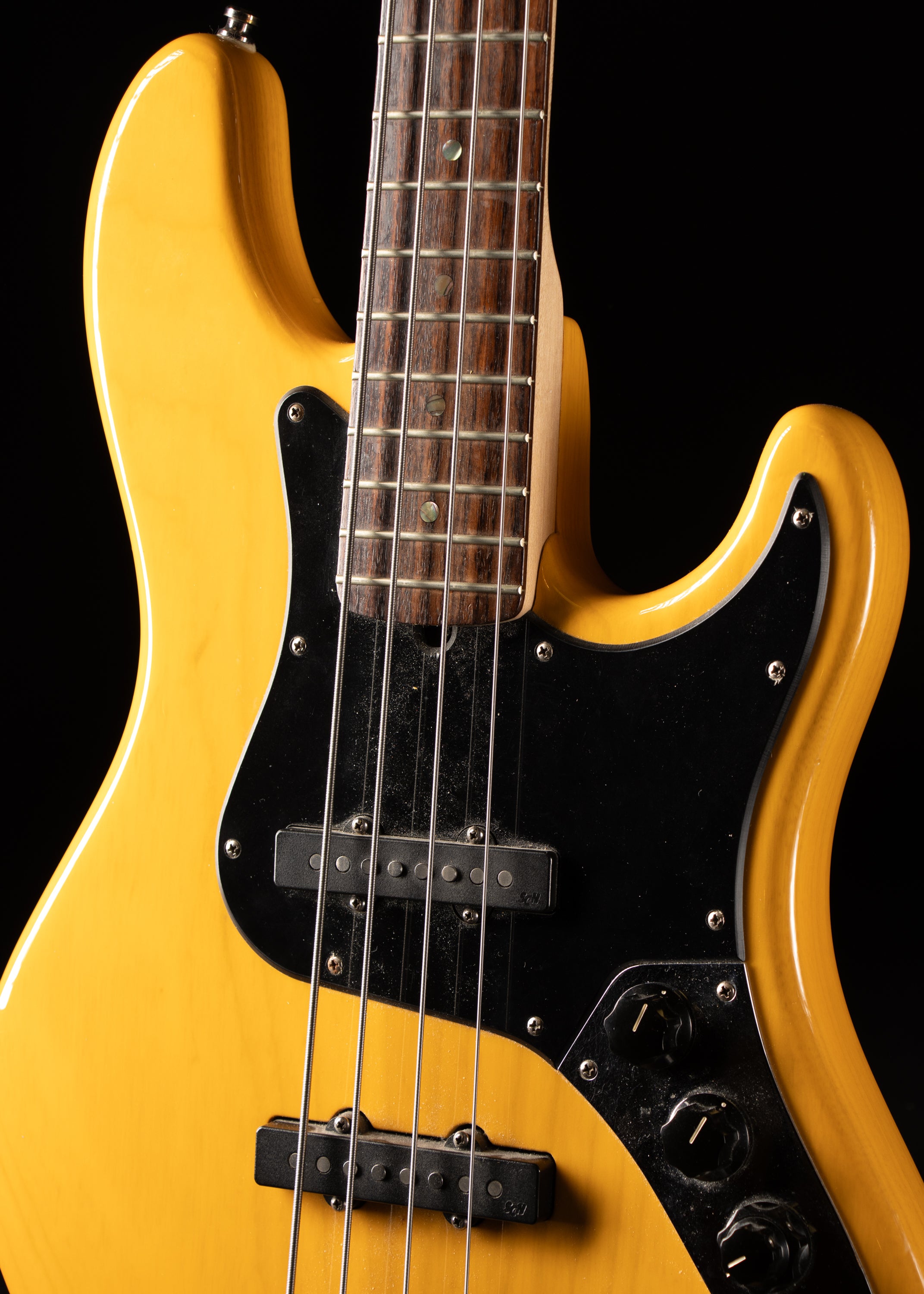 2007 Fender American Deluxe Jazz Bass Blonde – Music City