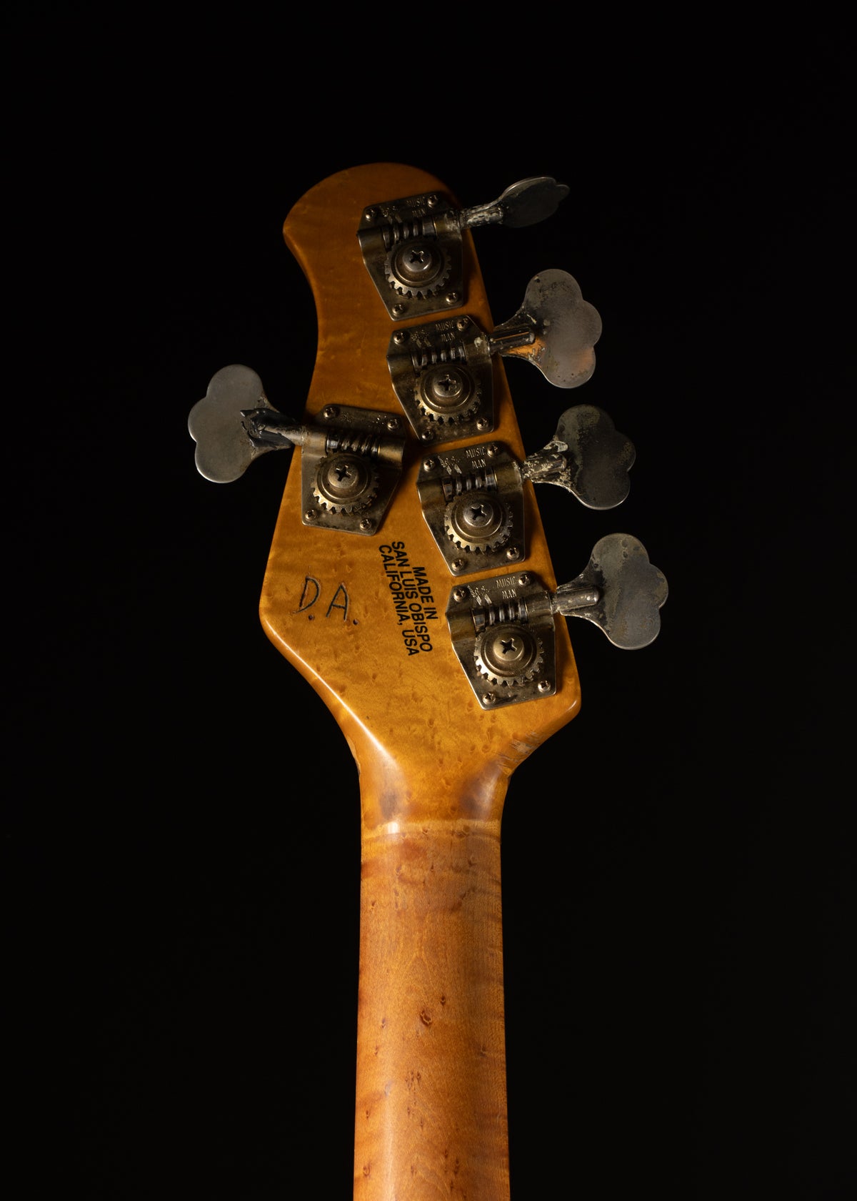 String Ray Rob 1993 Ernie Ball String Ray 5 White – Music City Vintage Guitars