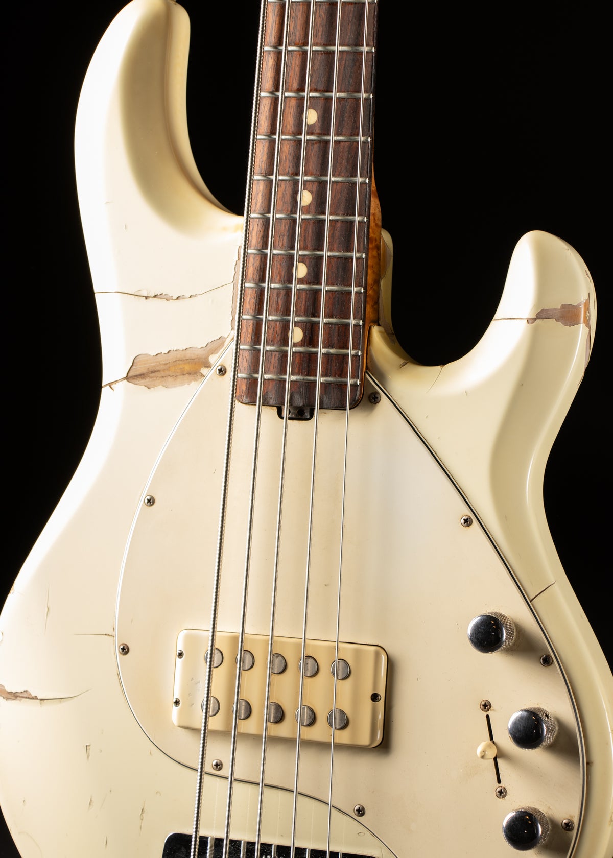 String Ray Rob 1993 Ernie Ball String Ray 5 White – Music City Vintage Guitars