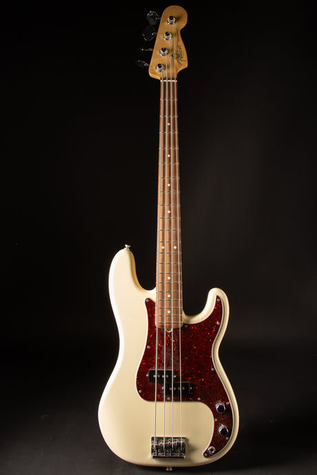 2016 Fender American Standard Precision Bass Olympic White