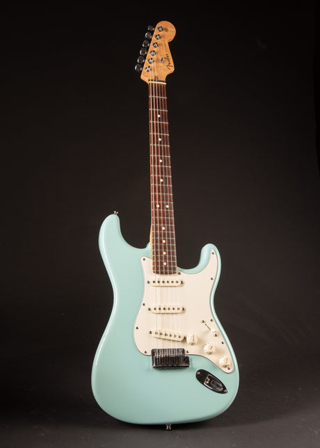 2005 Fender Custom Classic Stratocaster Daphne Blue