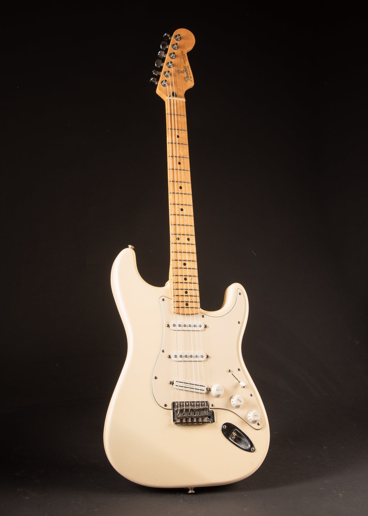 Fender Standard Stratocaster MIM Olympic White