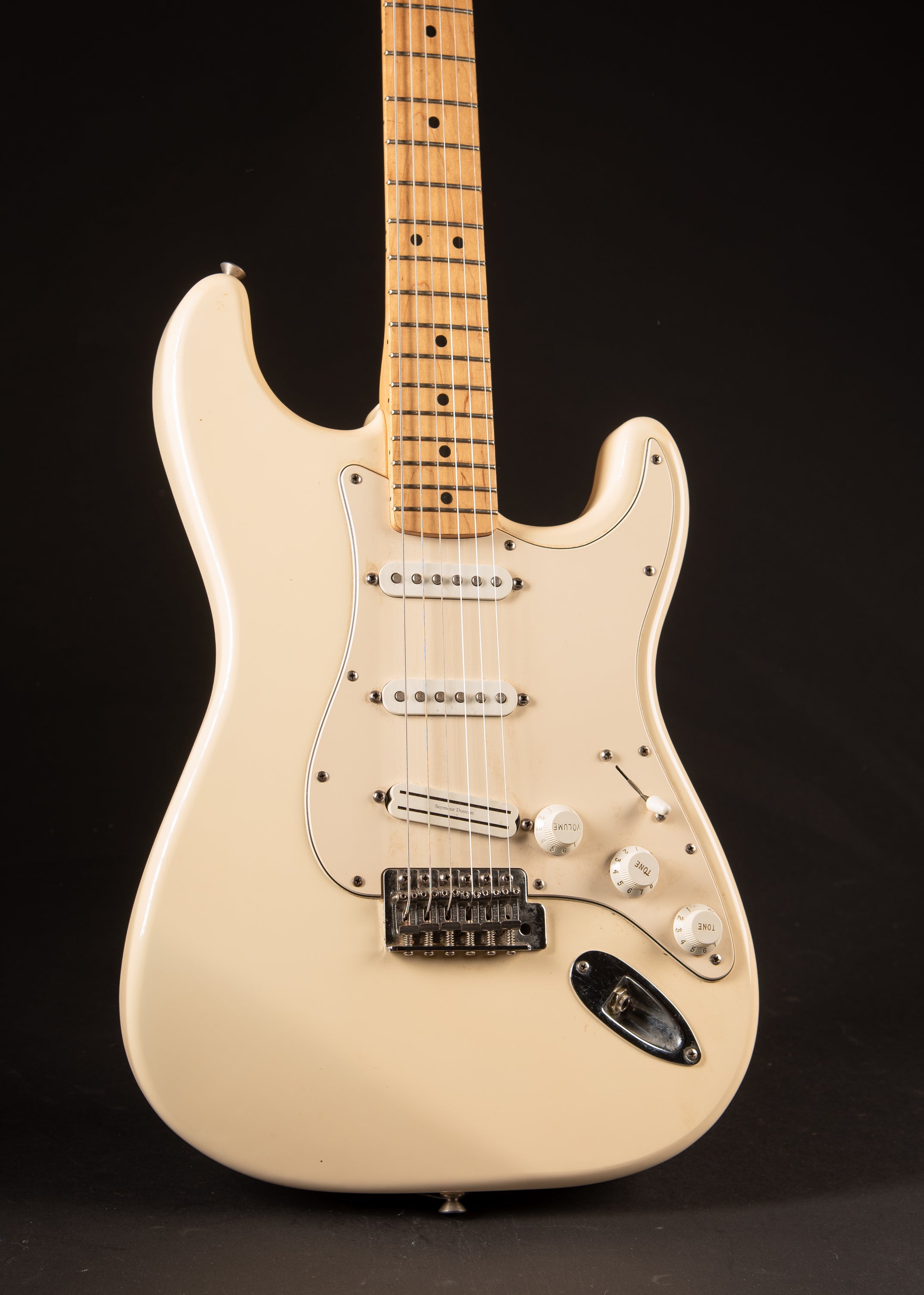 Fender Standard Stratocaster MIM Olympic White – Music City