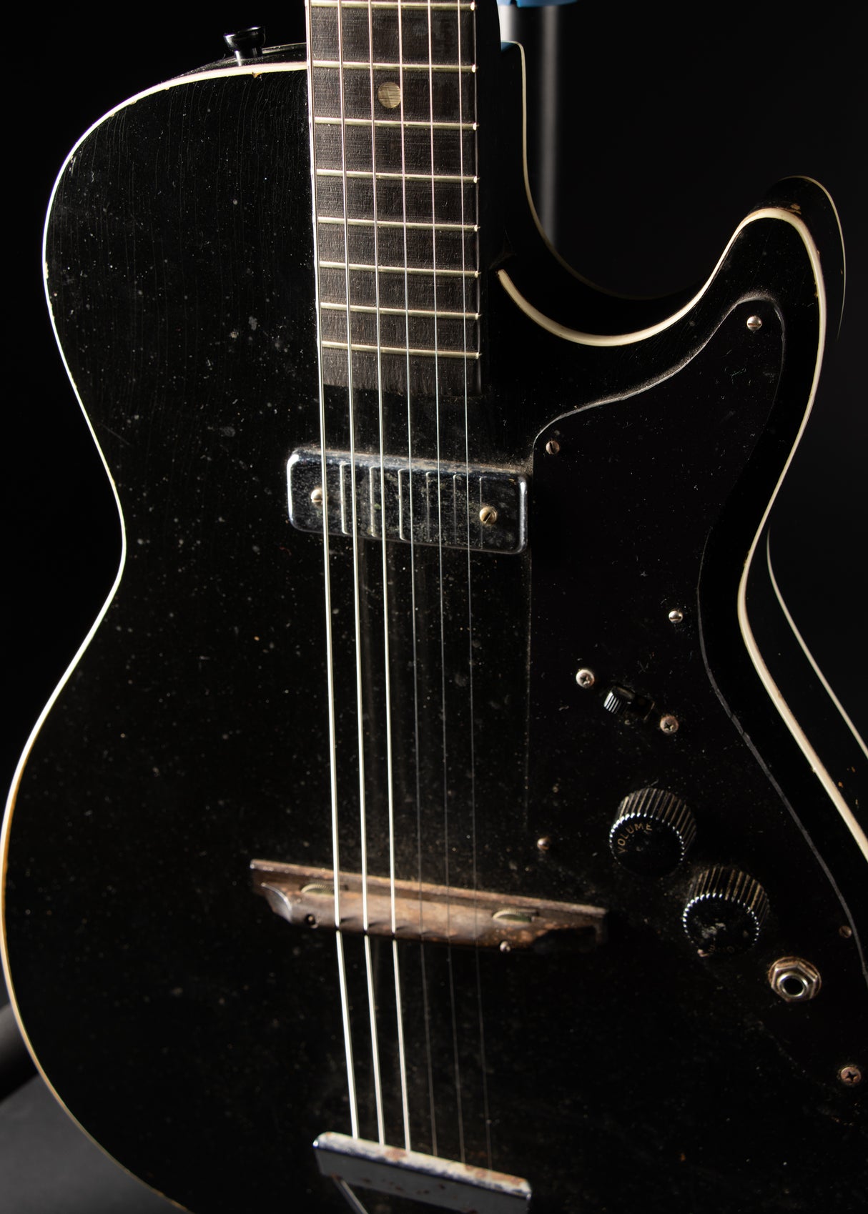 1960s (Early) Harmony Alden Black H45