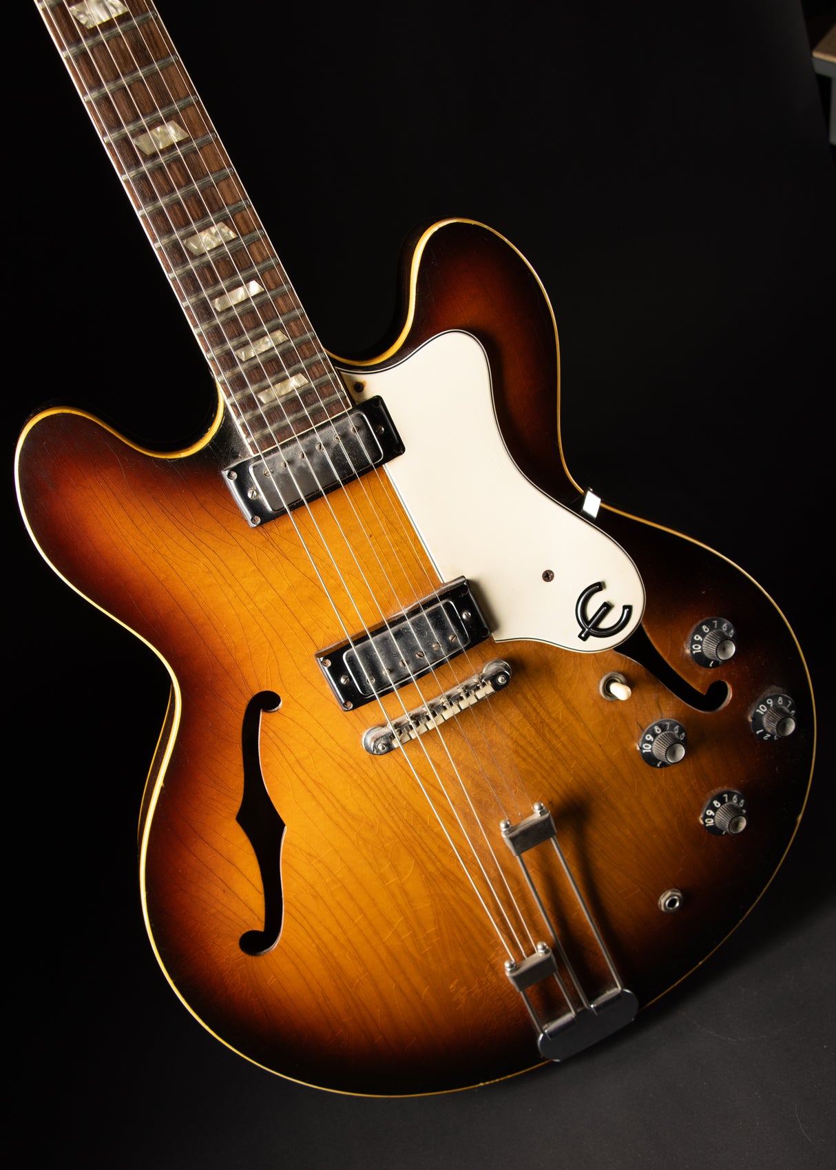 1967 Epiphone E-360TD Riviera Sunburst