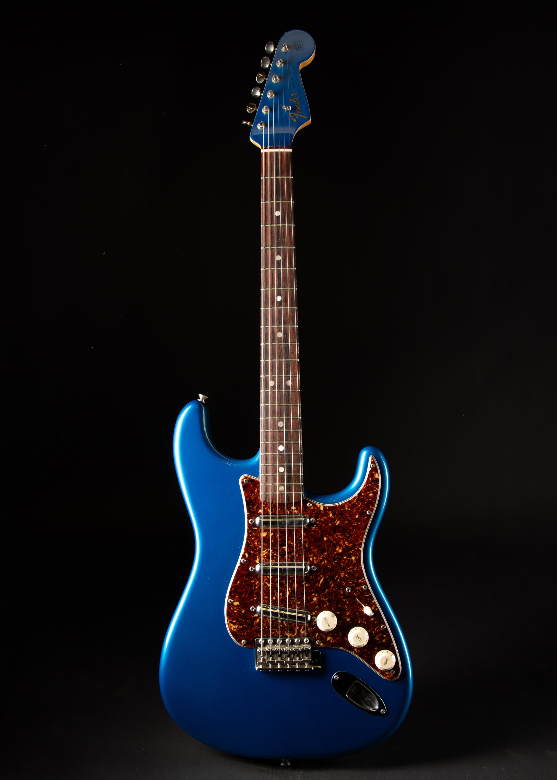 2004 Fender Custom Shop 1965 Stratocaster NOS Lipstick – Music