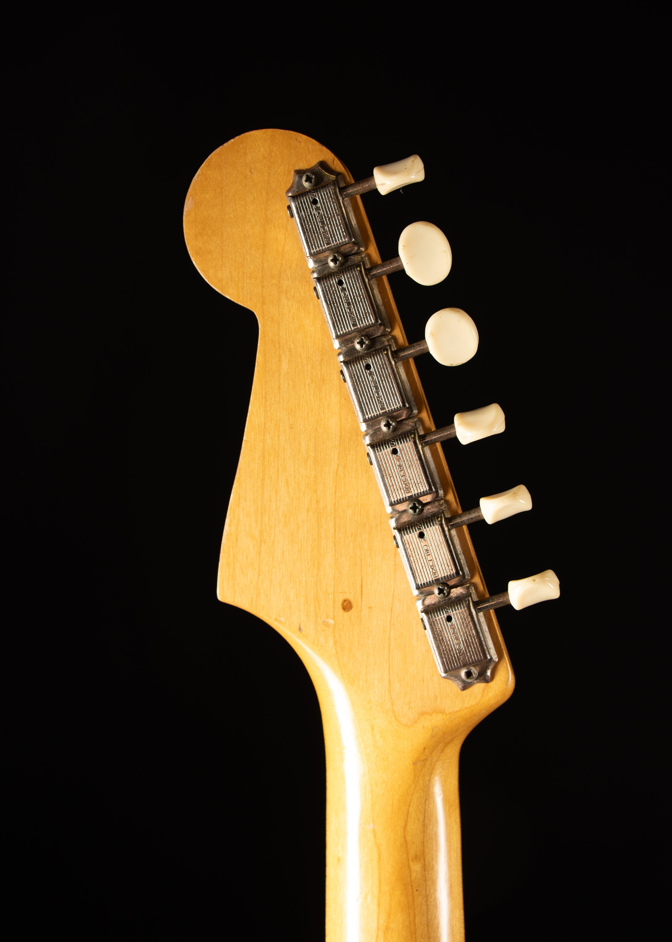 1963 Fender Musicmaster Desert Sand – Music City Vintage Guitars