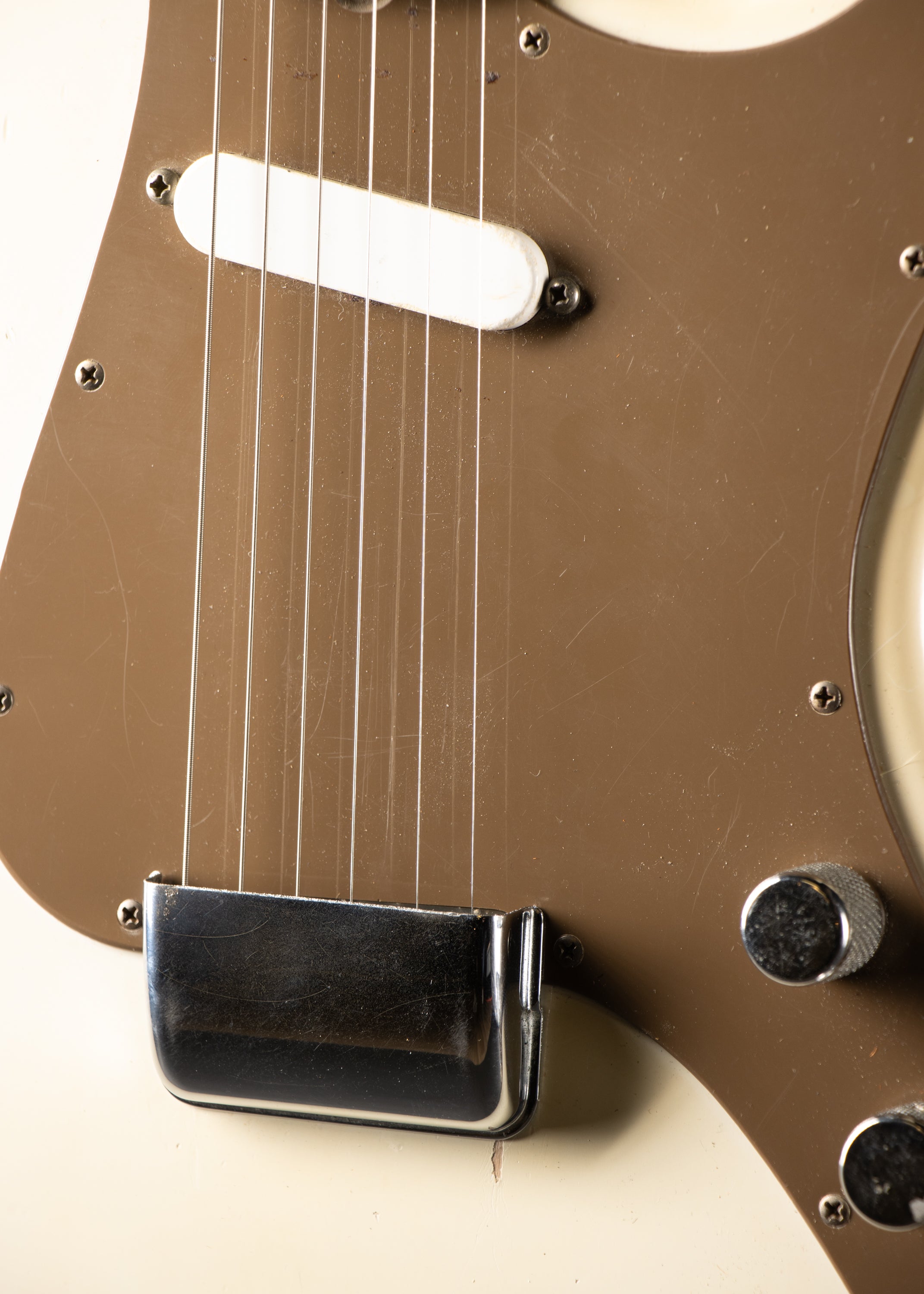 1963 Fender Musicmaster Desert Sand – Music City Vintage Guitars