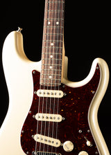 2020 Fender Limited Edition American Showcase Strat Arctic Pearl