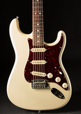 2020 Fender Limited Edition American Showcase Strat Arctic Pearl