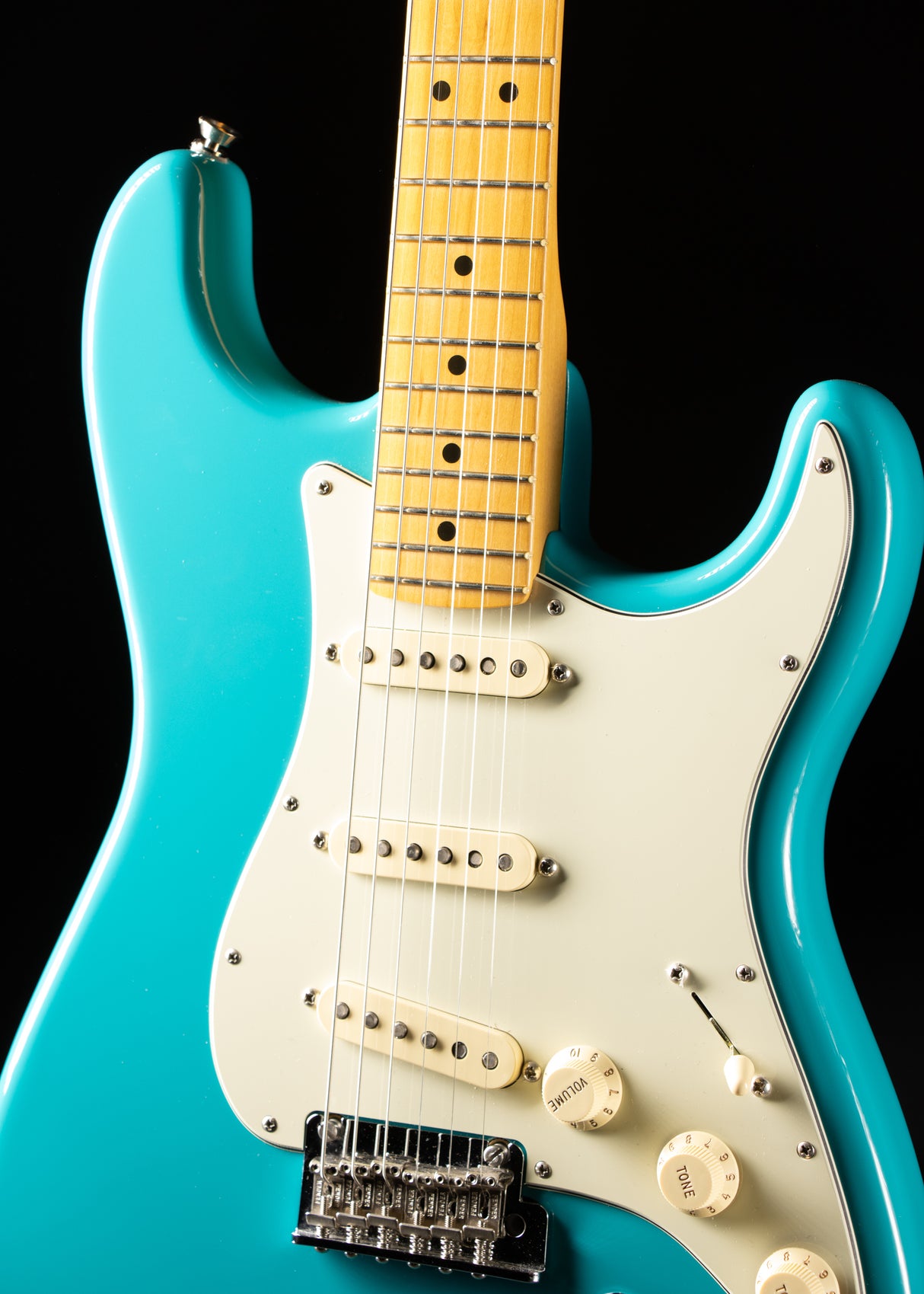 2020 Fender American Pro II Stratocaster Miami Blue