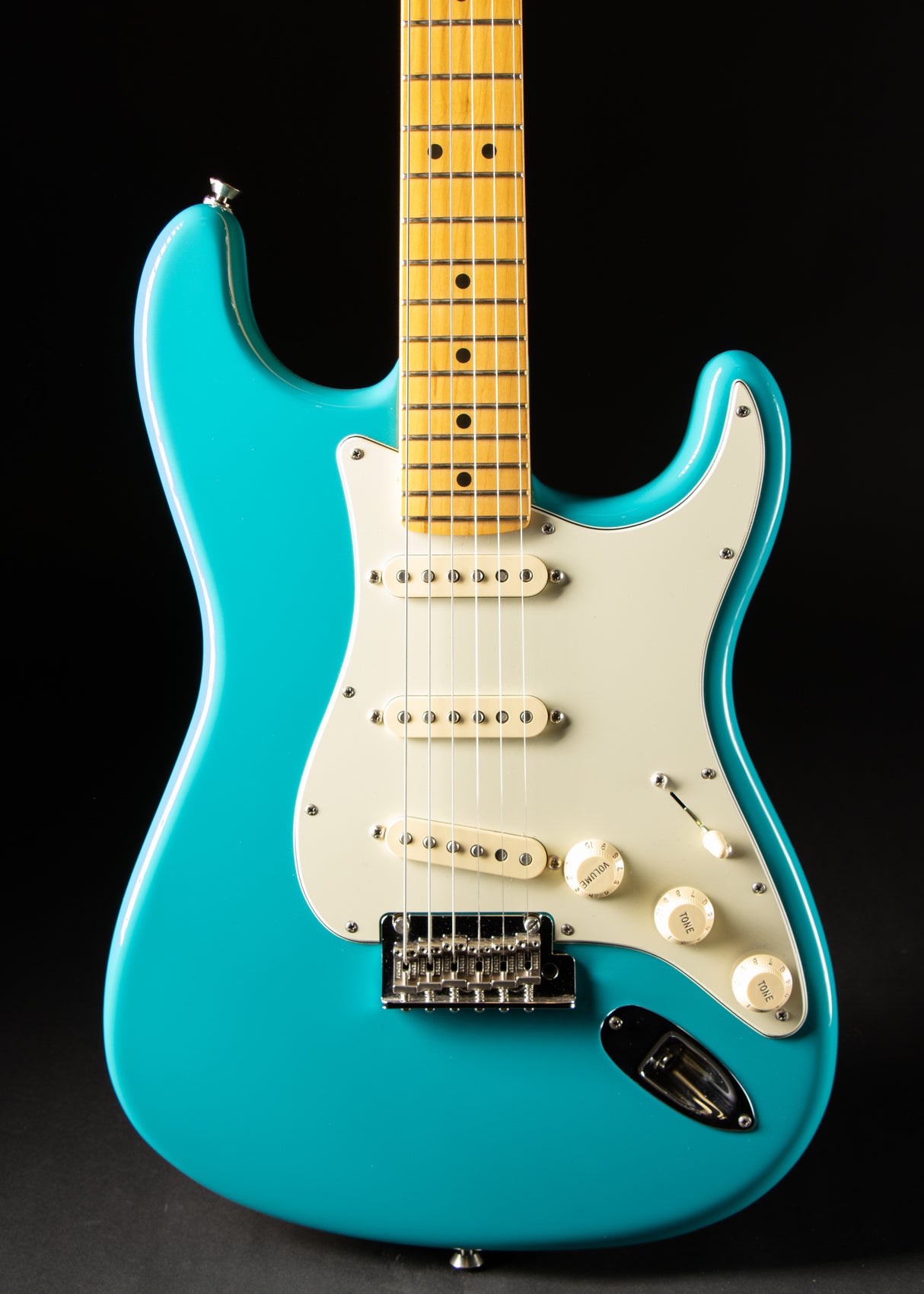 2020 Fender American Pro II Stratocaster Miami Blue