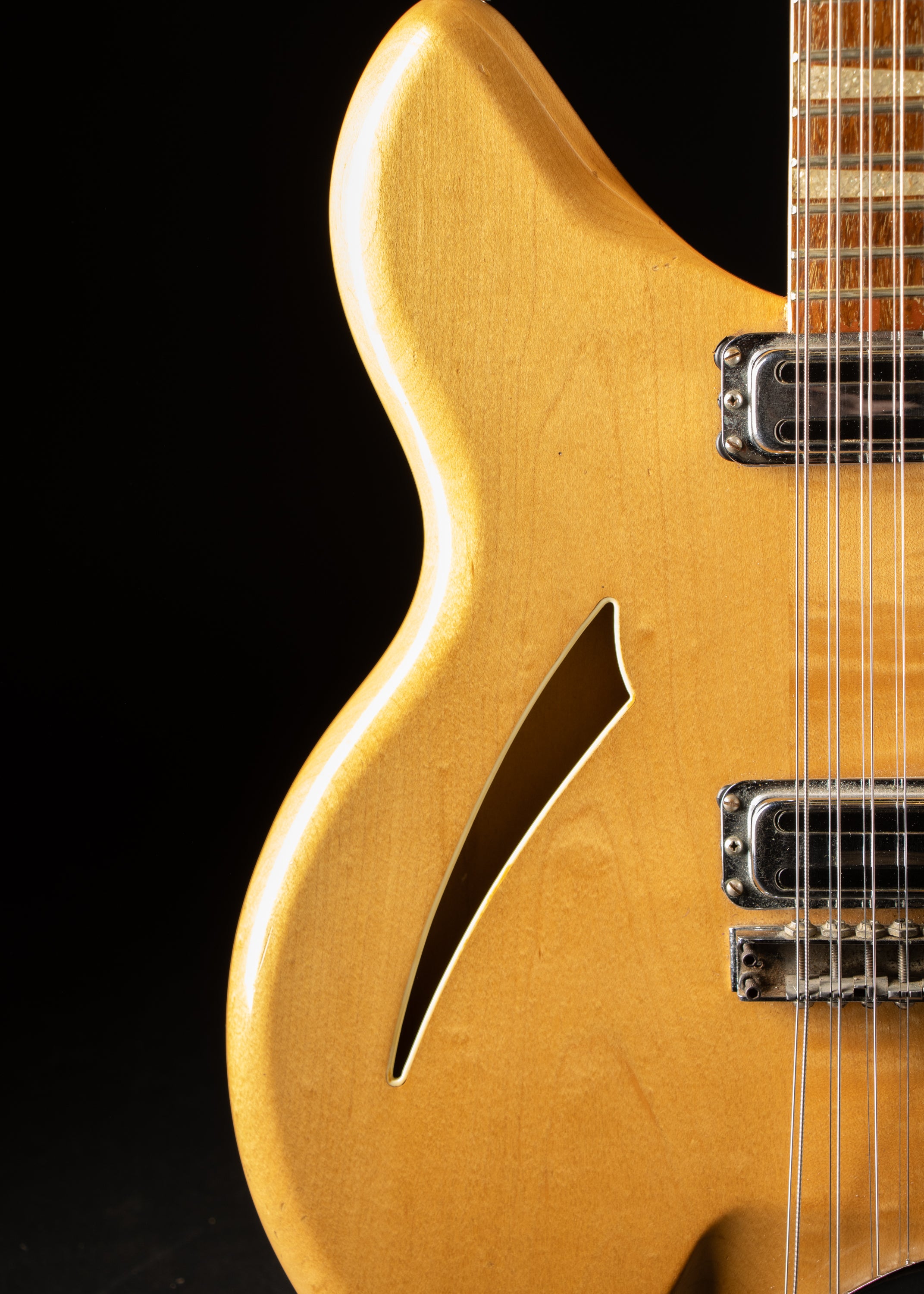 1966 Rickenbacker 360/12 Mapleglo – Music City Vintage Guitars