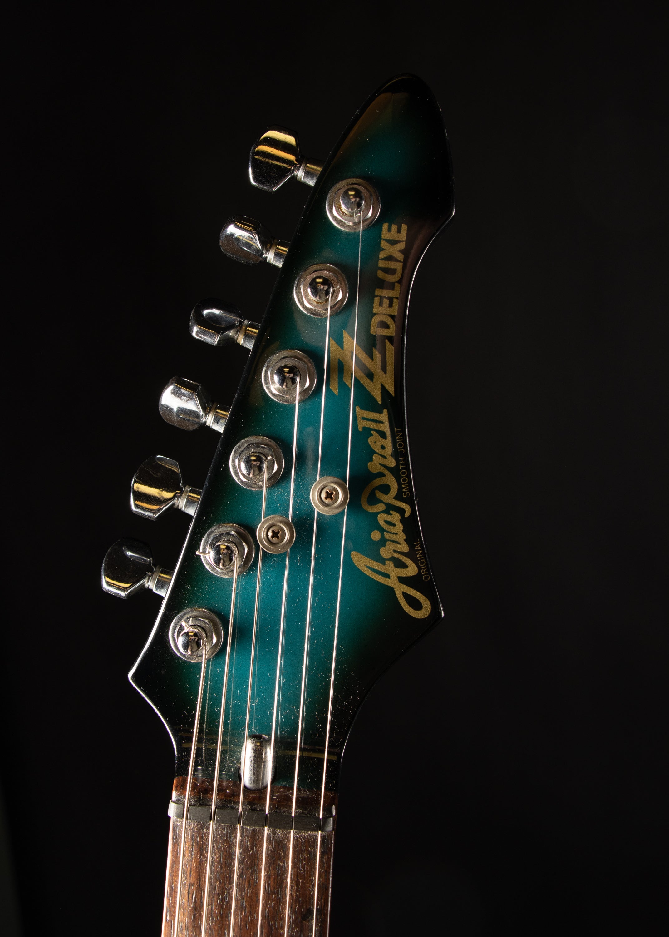 1980s Aria Pro II ZZ Deluxe Blue Burst – Music City Vintage