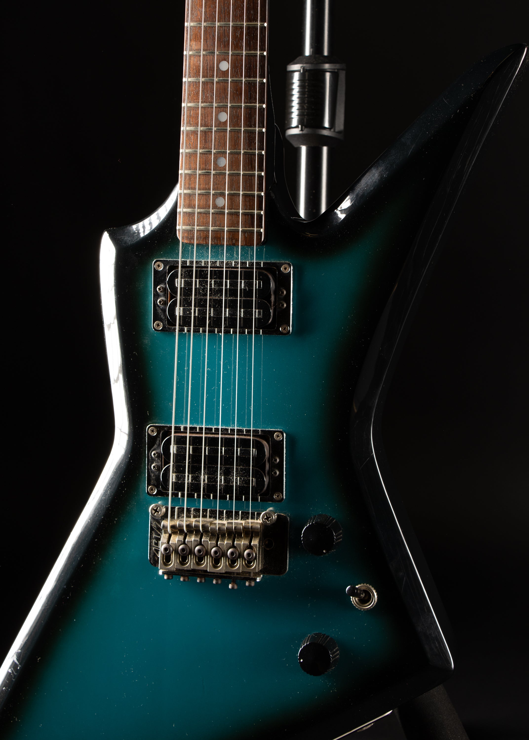 1980s Aria Pro II ZZ Deluxe Blue Burst – Music City Vintage