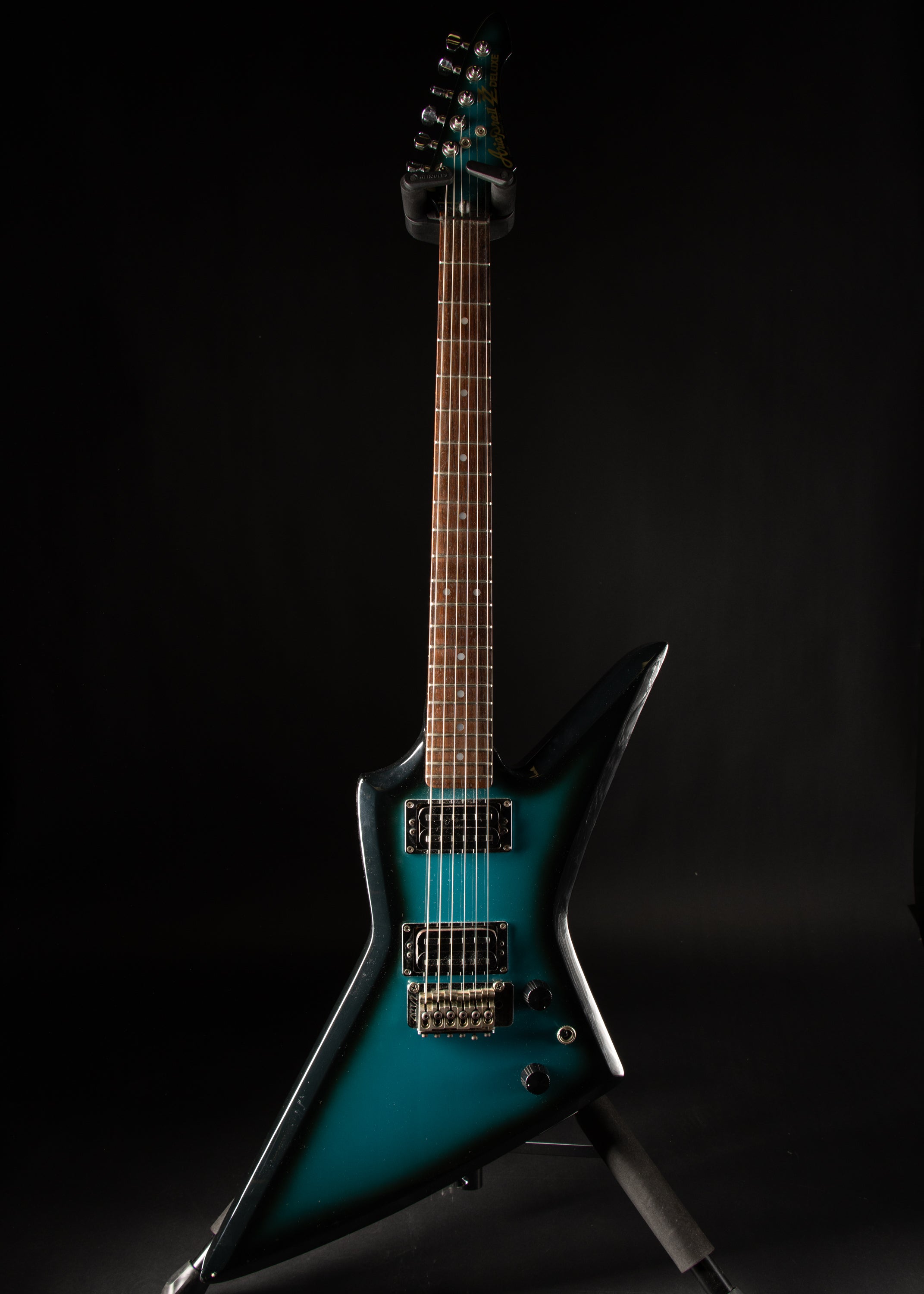 Electric Guitars – Music City Vintage Guitars Electric Guitars – Music City Vintage Guitars