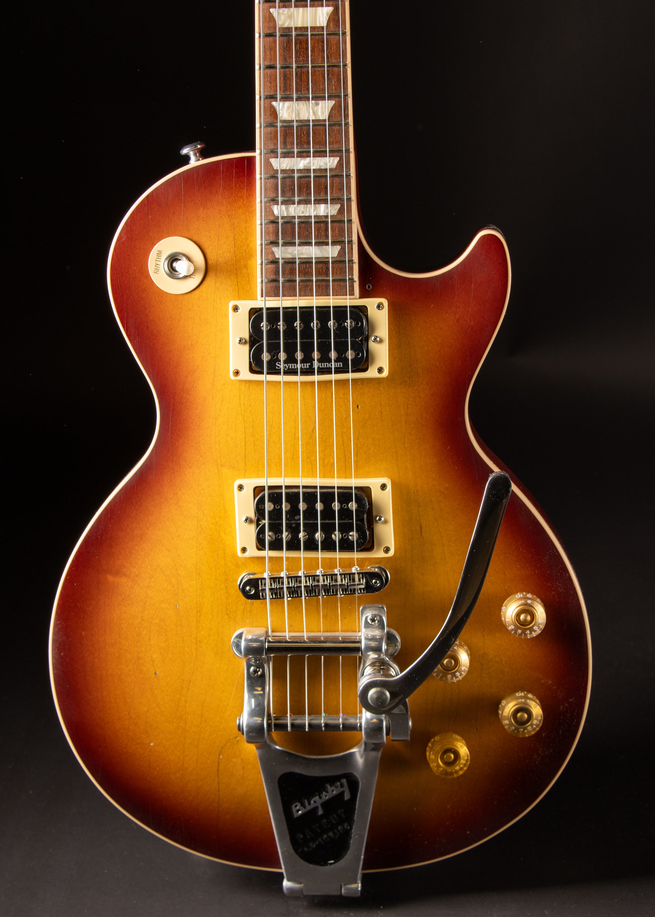 2016 Gibson Les Paul Classic w/Bigsby Tobacco Sunburst – Music