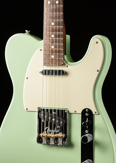 2017 Fender American Pro Limited Edition Telecaster Rosewood Surf Green