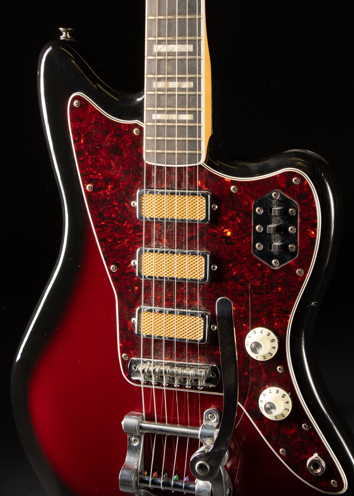 2023 Fender Gold Foil Jazzmaster Candy Apple Burst