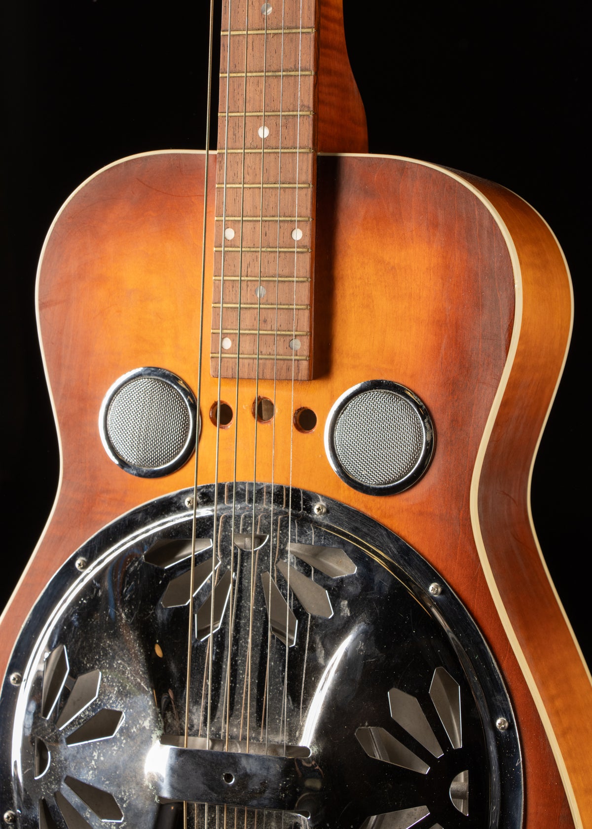 Dobro DC-60