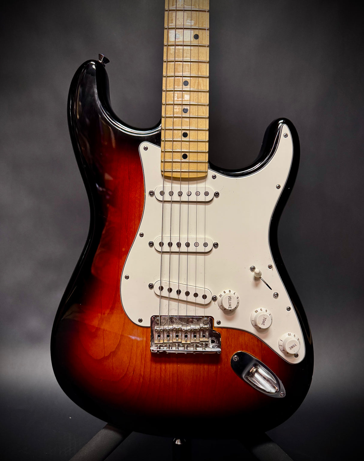2011 Fender American Standard Stratocaster Sunburst