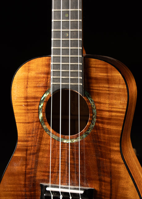 Recent Island Ukulele of Kauai Raymond Rapoza TK3T